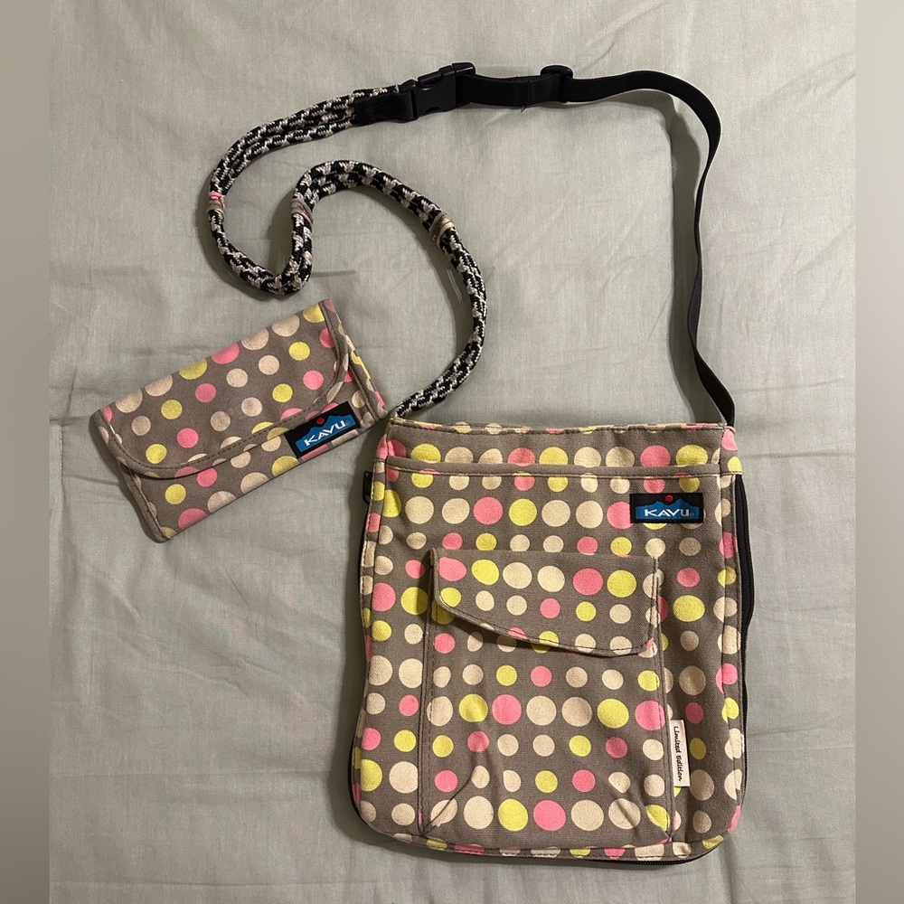 Kavu Multicolor Polka Dot Crossbody Bag with Pouch